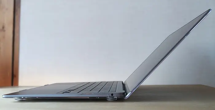 M1 MacBook Air 5点セット ケース装着 フタ開き